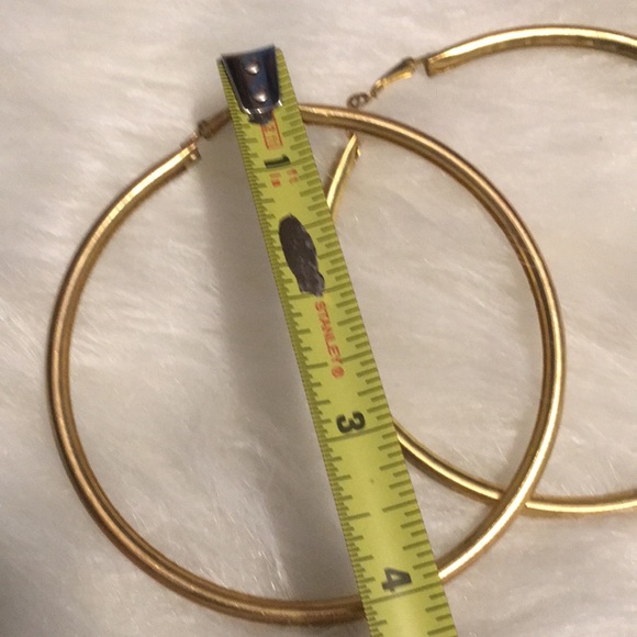 Hoop earrings - Picture 2 of 2